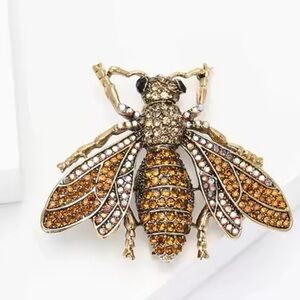 Luxury Brown Bee Crystal Brooch